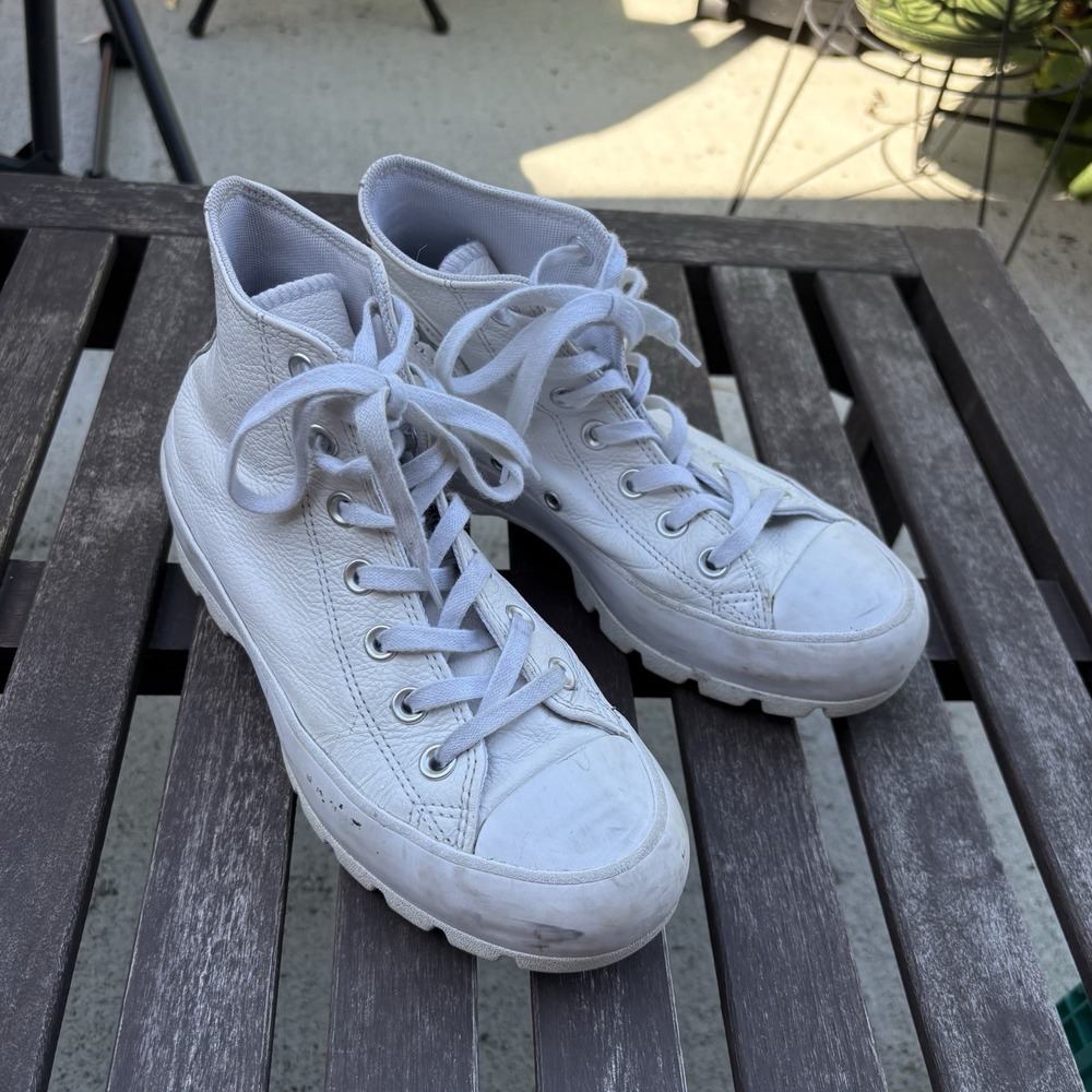 Converse Women 6.5 White Lugged High Top Sneakers Gorpcore Leather - Picture 1 of 13
